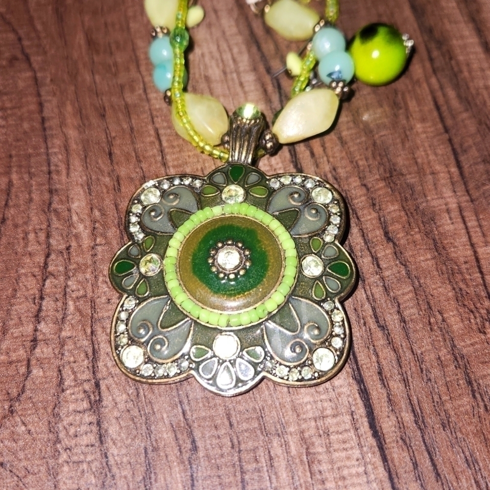 Beaded Statement Necklace Oversized Pendant Matching Bracelets and Earrings Boho - Picture 2 of 8